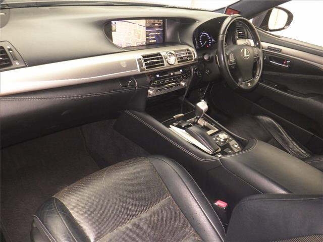 LEXUS LS600H
