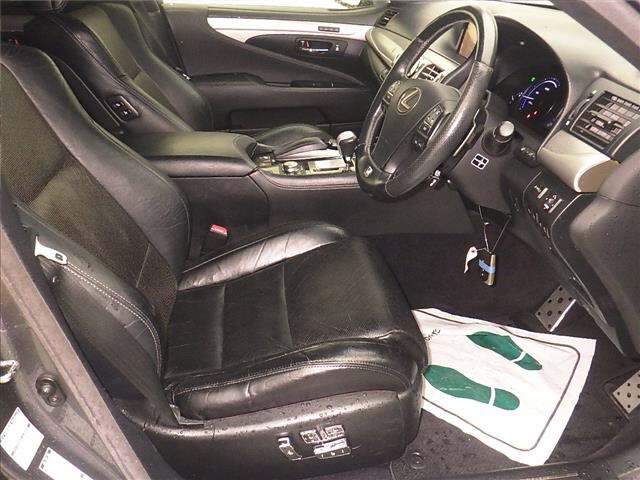 LEXUS LS600H