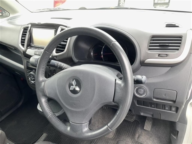MITSUBISHI DELICA D:2