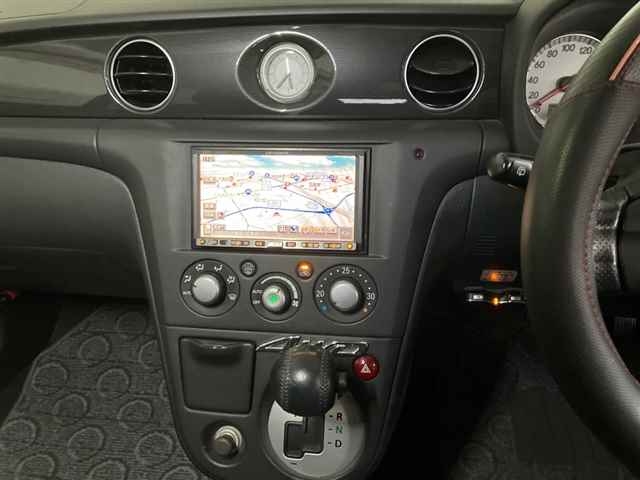 MITSUBISHI AIRTREK