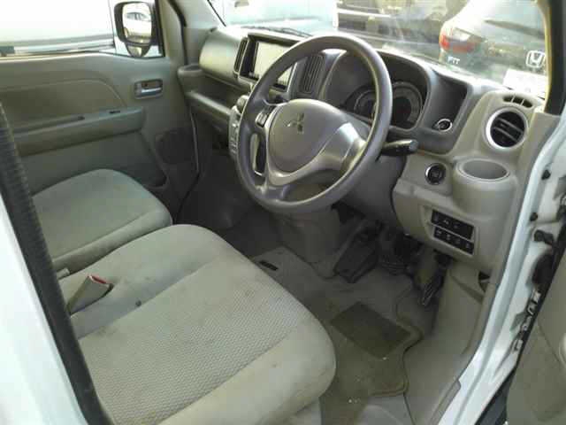 MITSUBISHI TOWN BOX