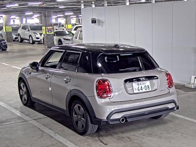 MINI HATCH