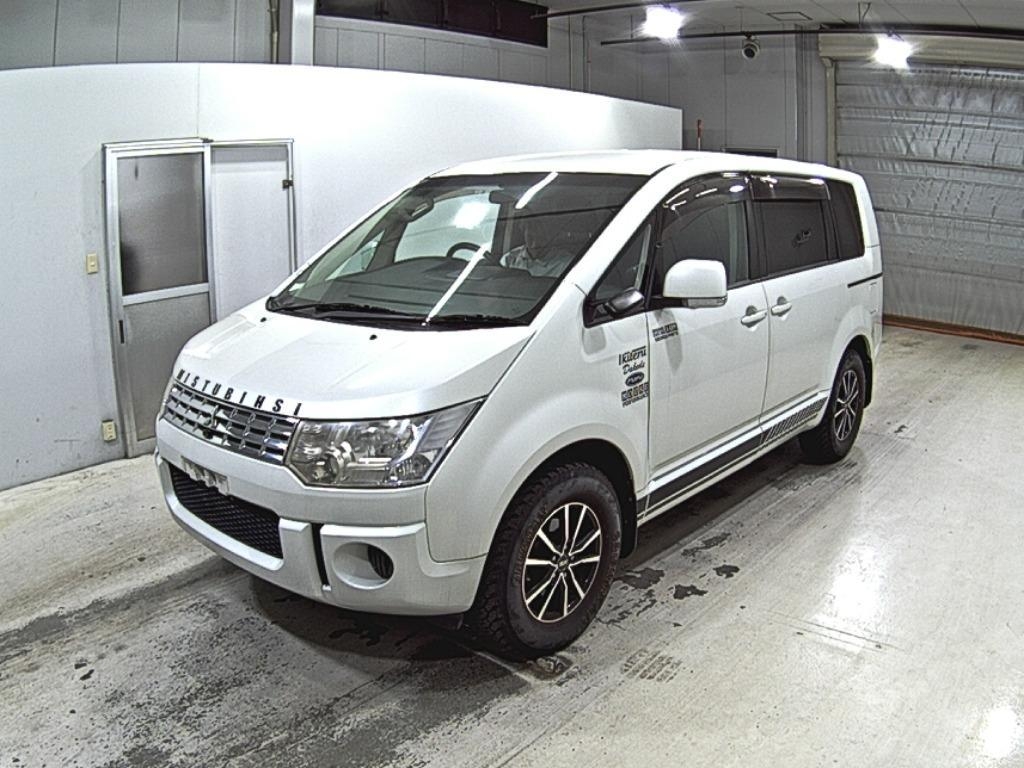 MITSUBISHI DELICA D:5