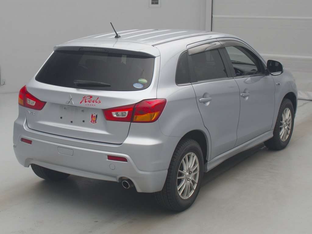 MITSUBISHI RVR