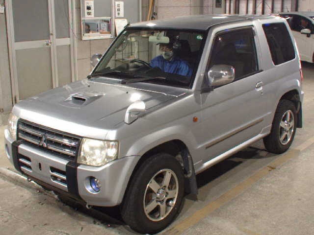 MITSUBISHI PAJERO MINI