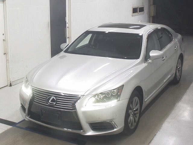 LEXUS LS600H