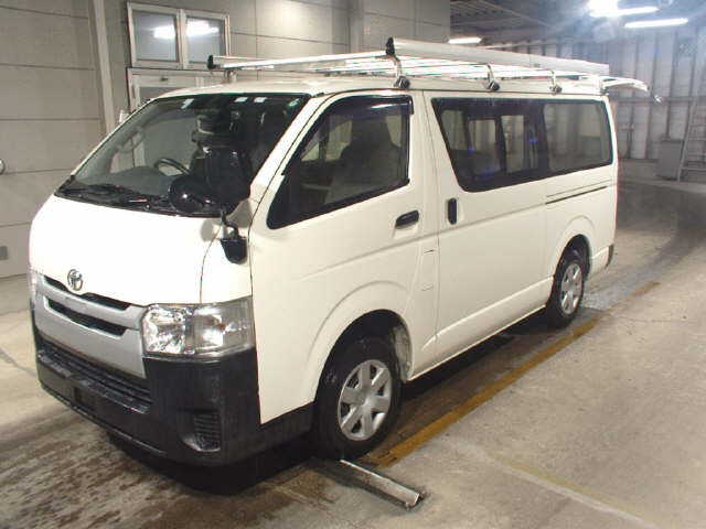 TOYOTA REGIUS ACE