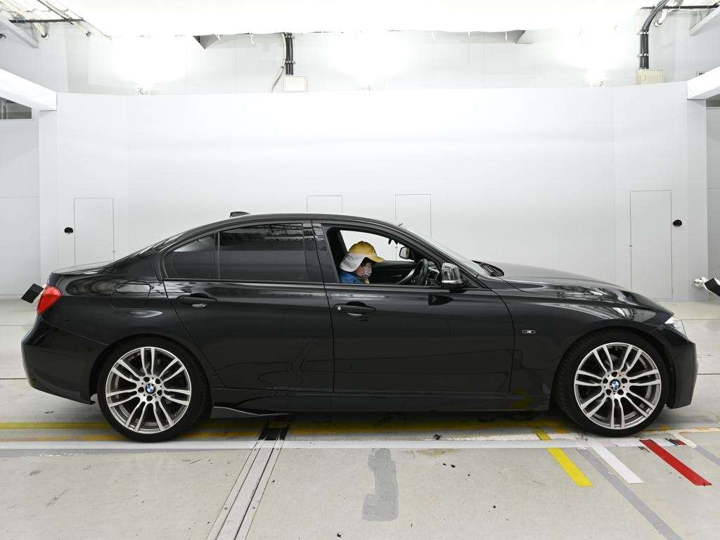 BMW 3-SERIES
