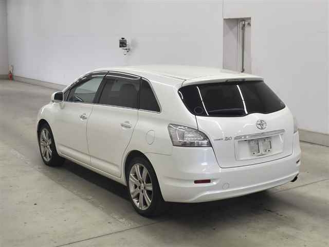 TOYOTA MARK X ZIO