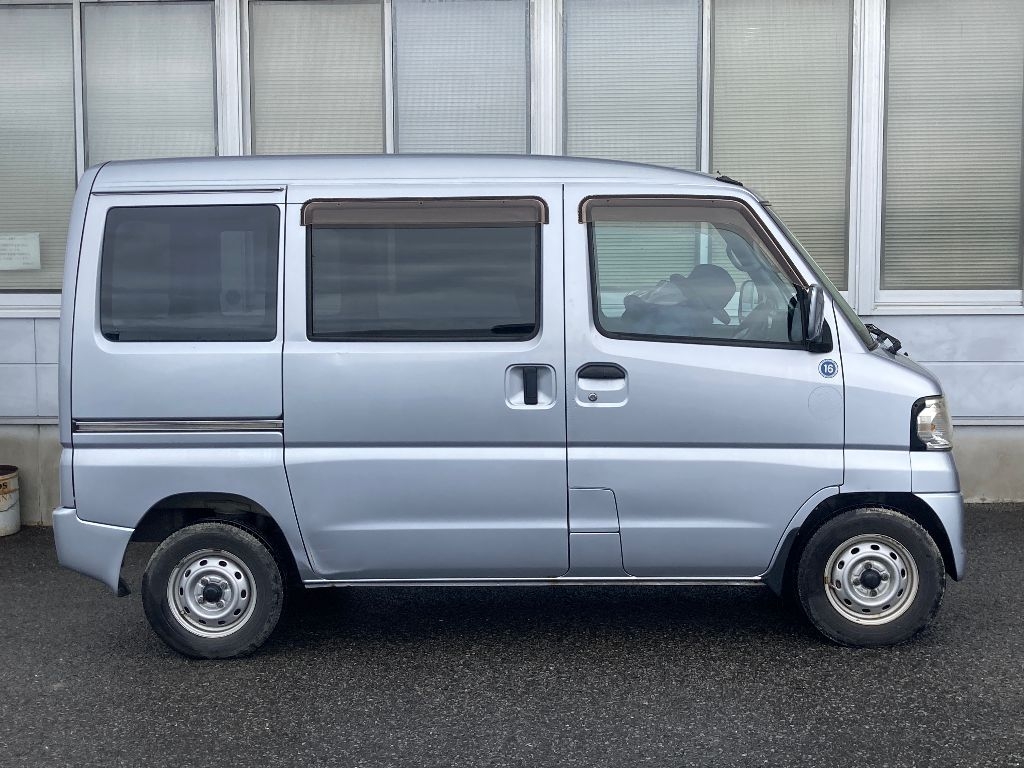 MITSUBISHI MINICAB