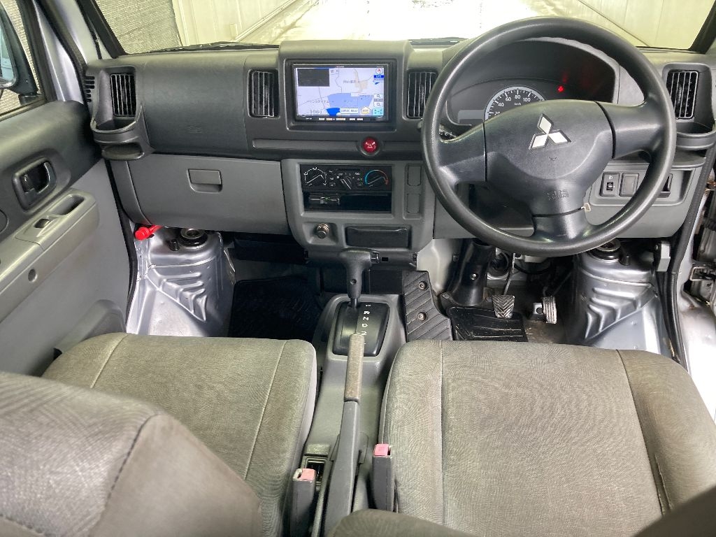 MITSUBISHI MINICAB