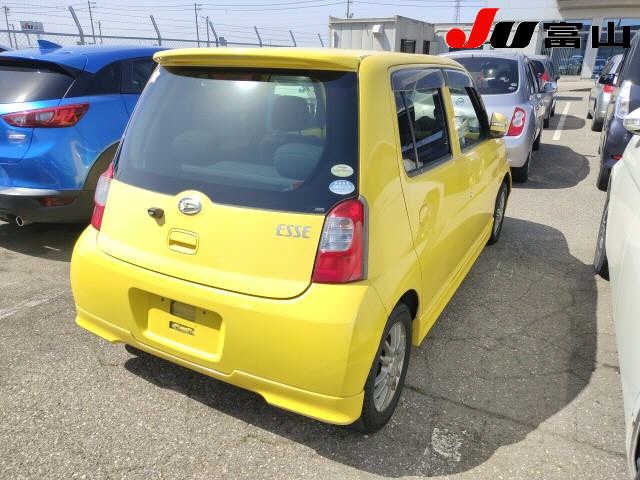 DAIHATSU ESSE