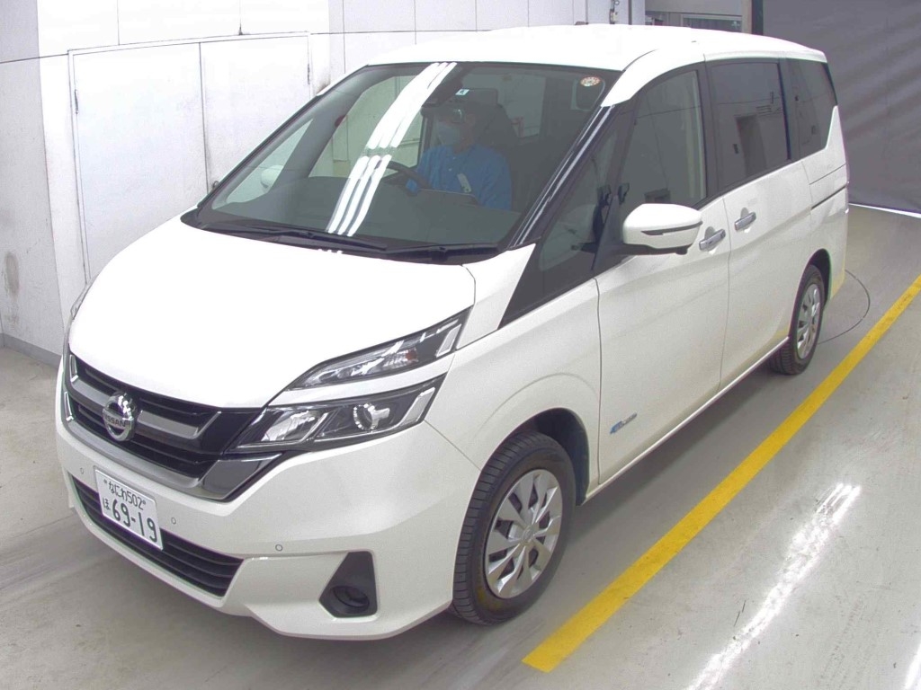 NISSAN SERENA