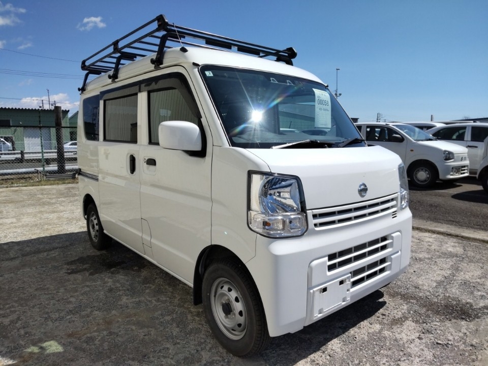 NISSAN NV100 CLIPPER