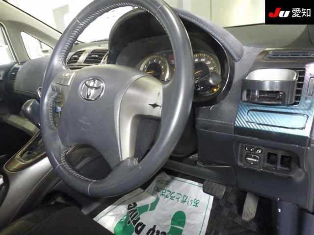 TOYOTA BLADE