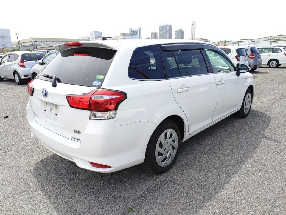 TOYOTA COROLLA FIELDER