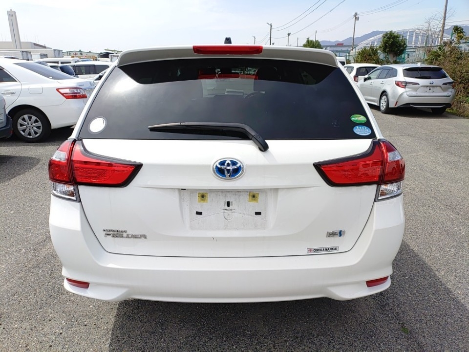 TOYOTA COROLLA FIELDER