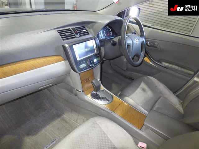 TOYOTA PREMIO