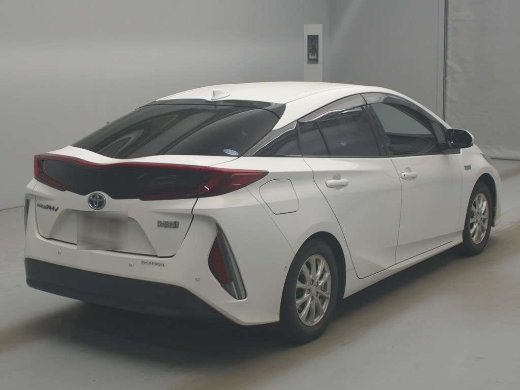 TOYOTA PRIUS PHV
