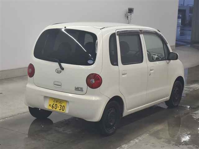 DAIHATSU MOVE LATTE