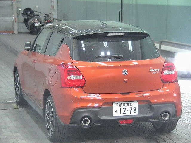 SUZUKI SWIFT
