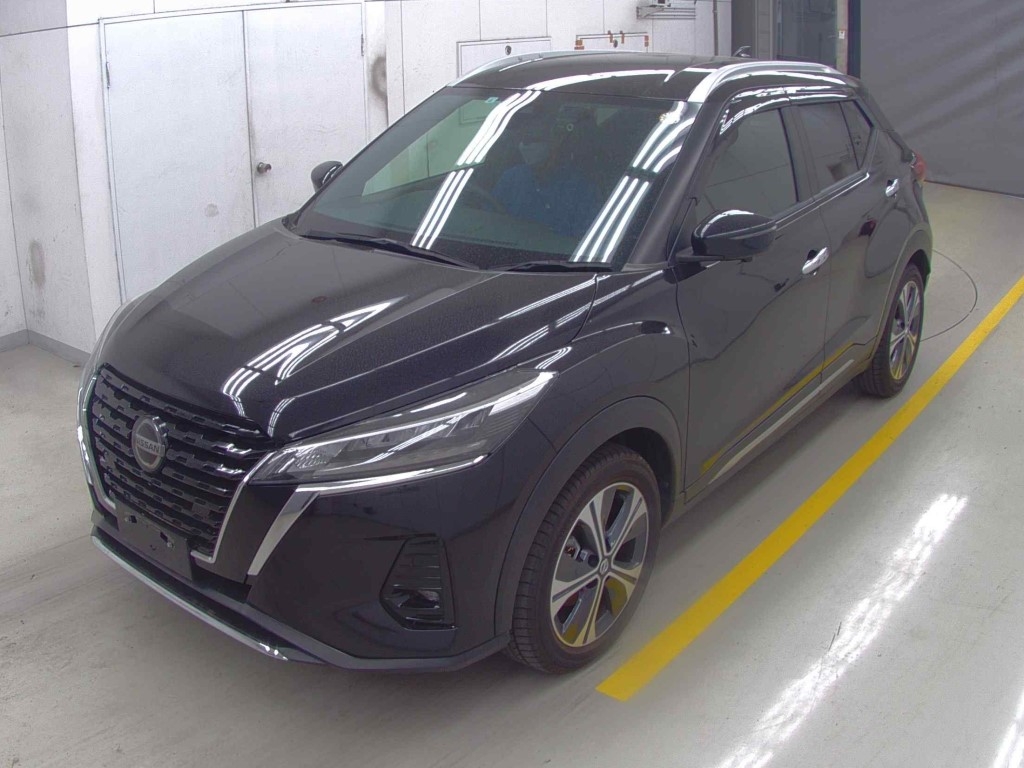 NISSAN KICKS
