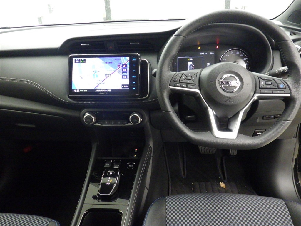 NISSAN KICKS