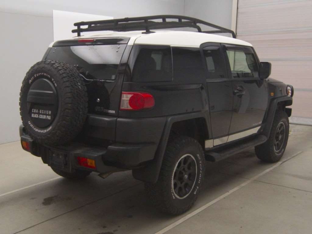 TOYOTA FJ CRUISER