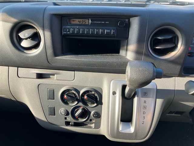 NISSAN NV350 CARAVAN