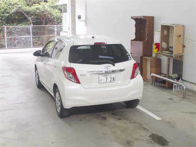 TOYOTA VITZ