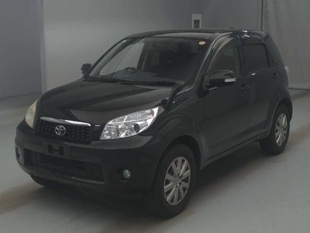 TOYOTA RUSH