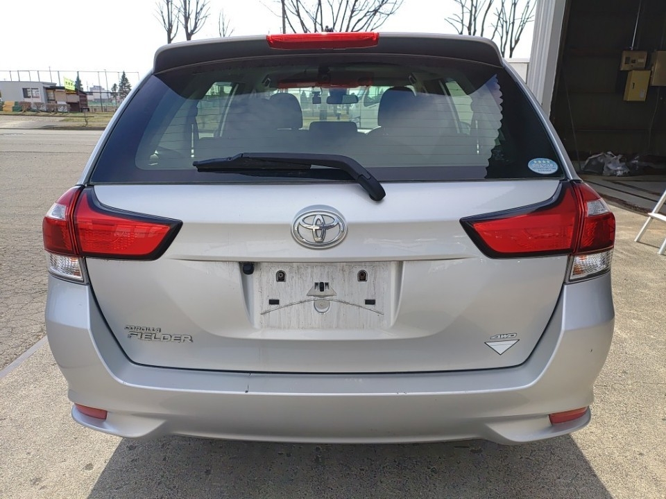 TOYOTA COROLLA FIELDER