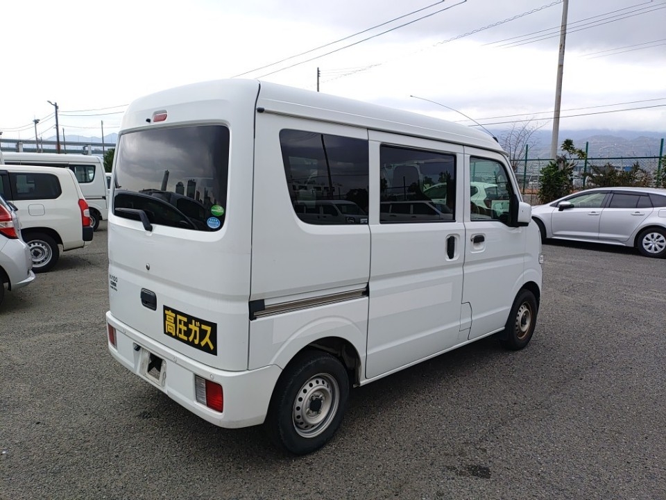 NISSAN NV100 CLIPPER