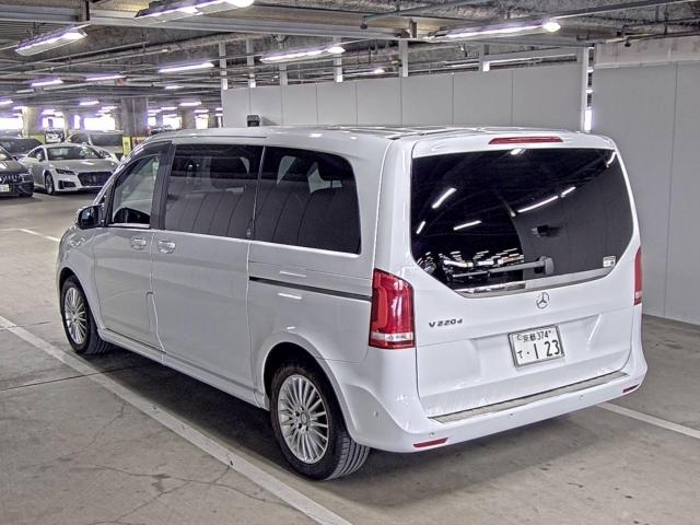MERCEDES-BENZ V-CLASS
