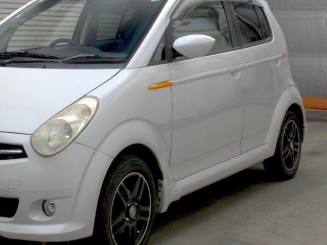SUBARU R2