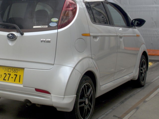 SUBARU R2