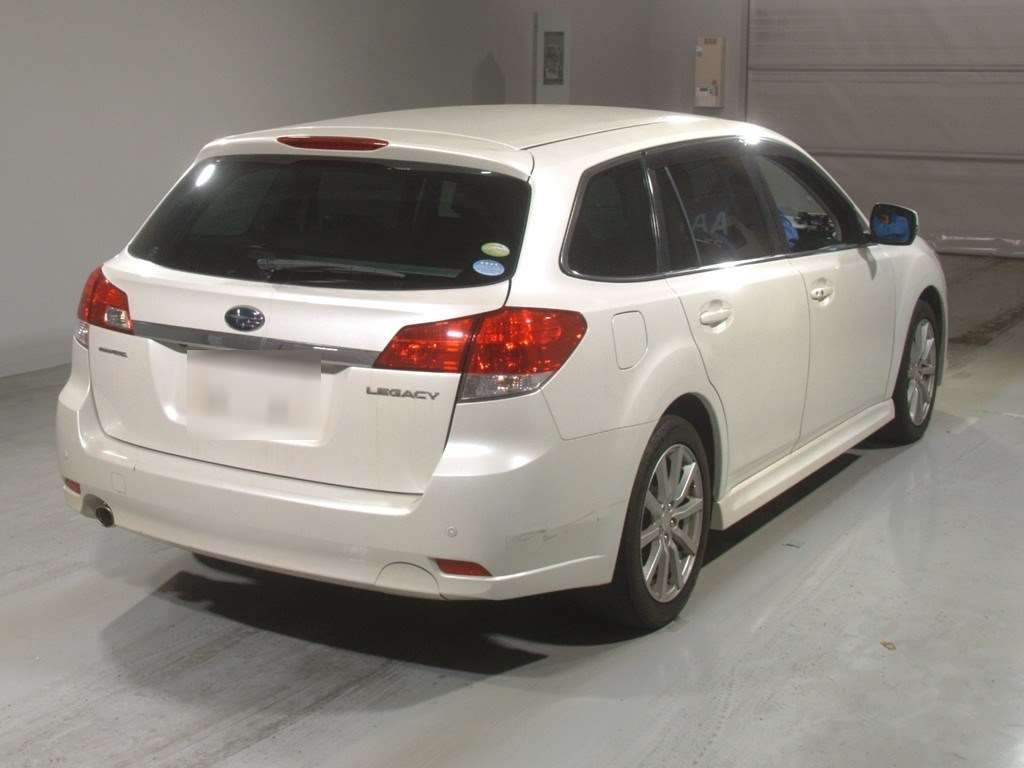 SUBARU LEGACY