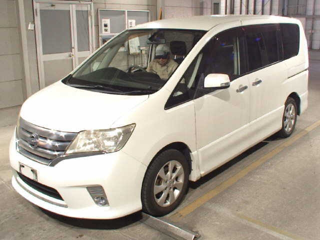 NISSAN SERENA