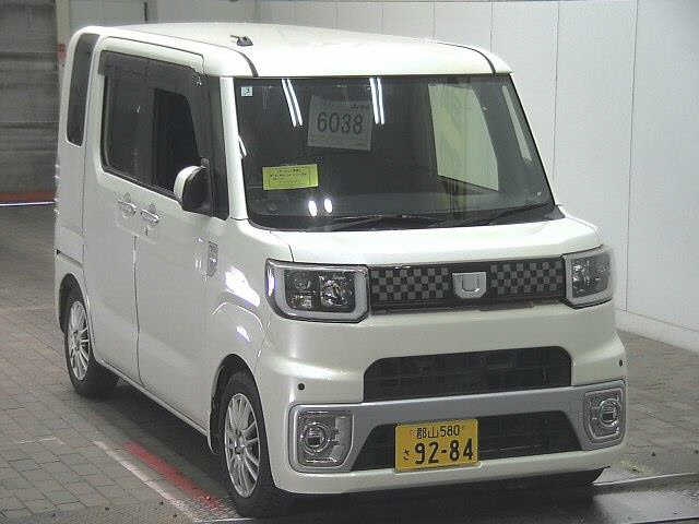 DAIHATSU WAKE