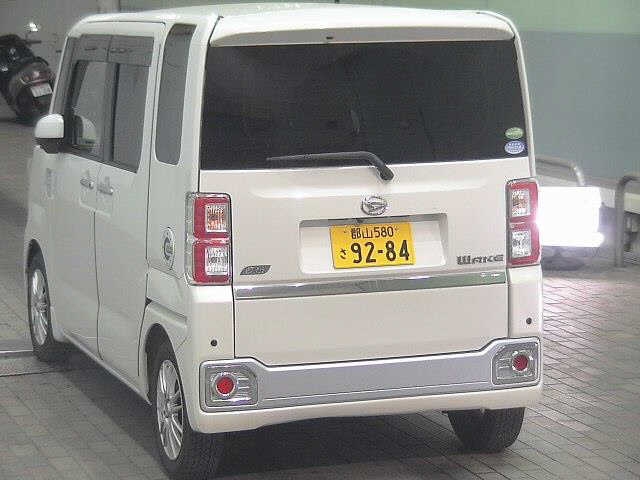 DAIHATSU WAKE