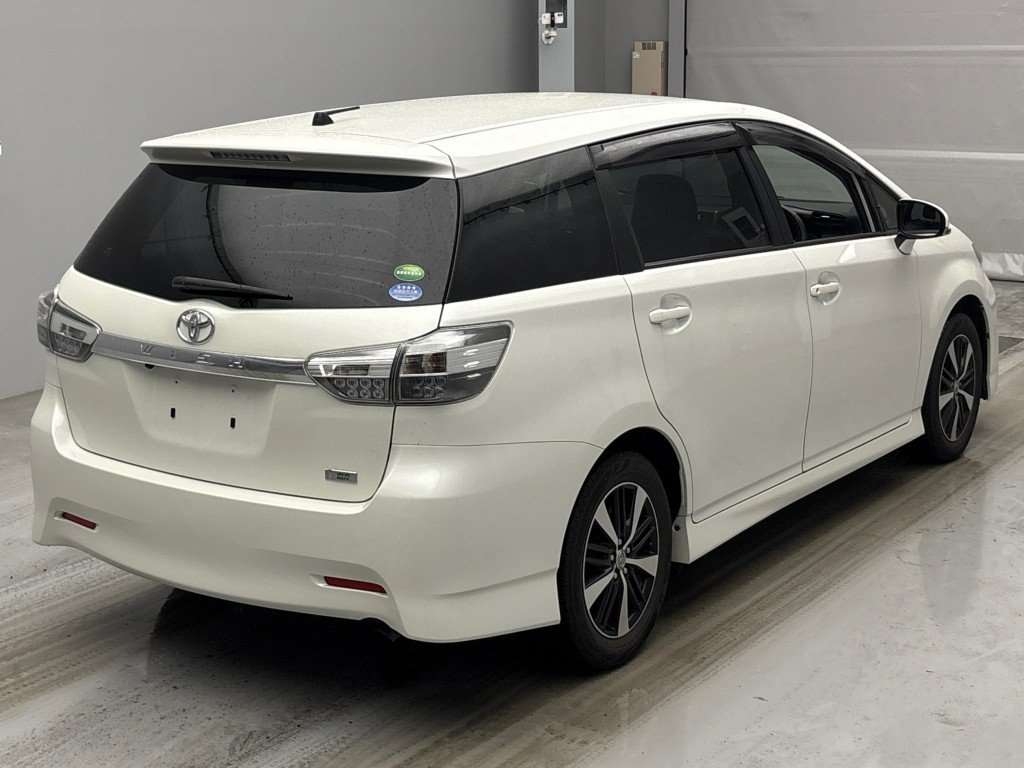 TOYOTA WISH