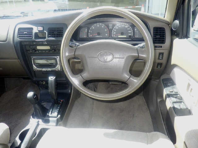 TOYOTA HILUX SURF