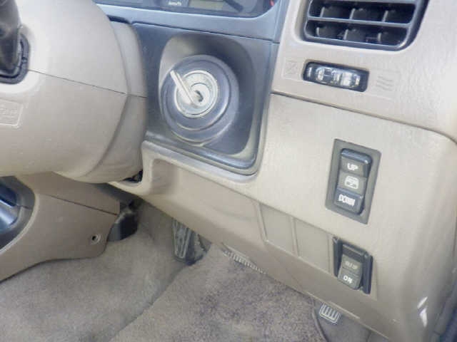 TOYOTA HILUX SURF