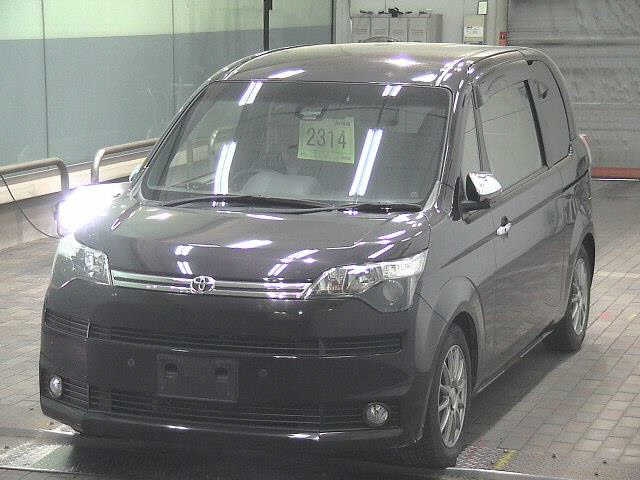 TOYOTA SPADE
