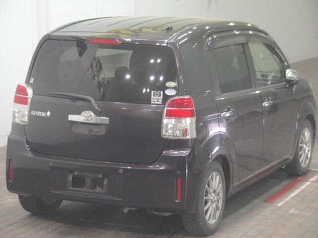 TOYOTA SPADE