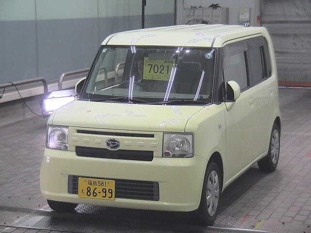 DAIHATSU MOVE CONTE