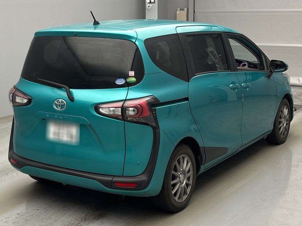 TOYOTA SIENTA