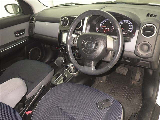 MAZDA VERISA