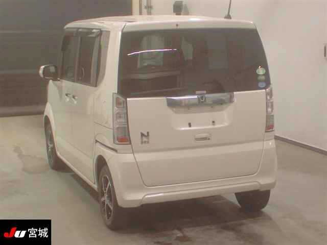 HONDA N-BOX