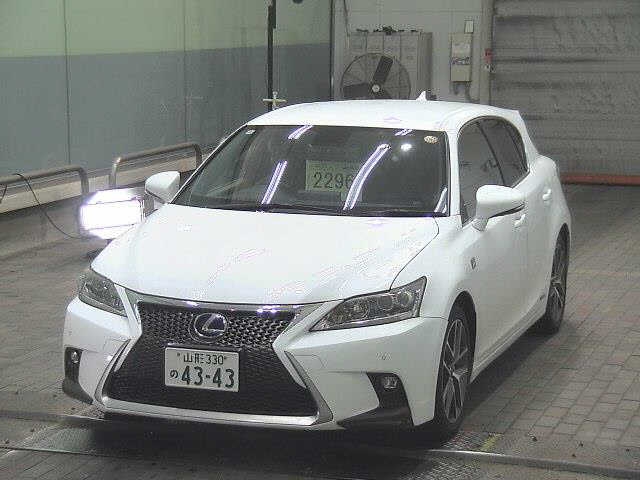 LEXUS CT200H